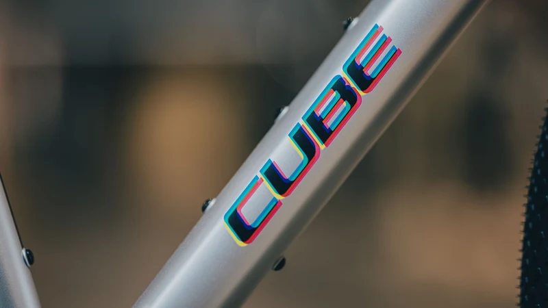 Cube Nuroad SLX Gravelbike Diamant 28" spaceship´n´cmyk