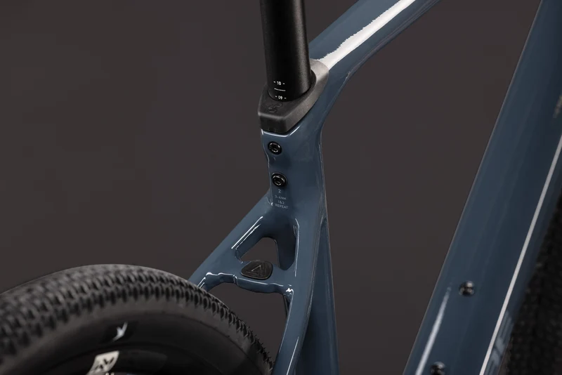 Cube Nuroad Race Gravelbike Diamant 28" inkgrey´n´grey
