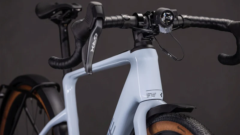 Cube Nuroad Hybrid C:62 SLX FE 400 Wh X E-Gravel Rad Diamant 28" iceblue´n´prism