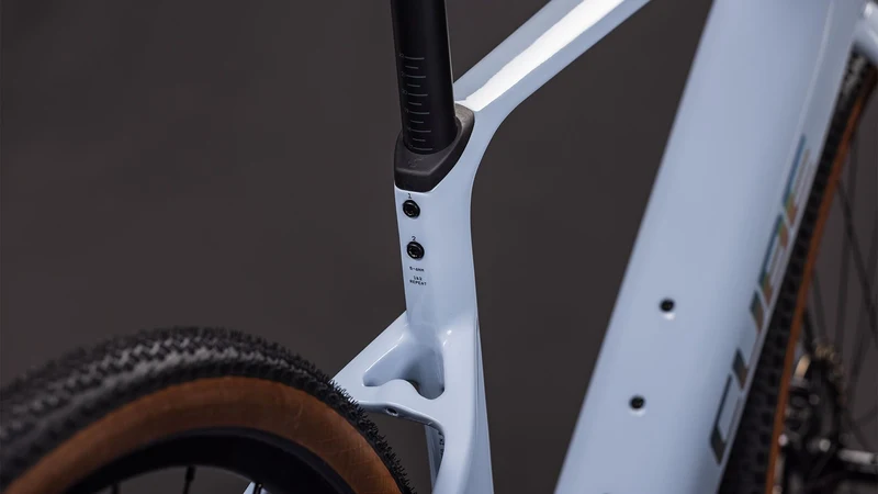 Cube Nuroad Hybrid C:62 SLX 400 Wh X E-Gravel Rad Diamant 28" iceblue´n´prism