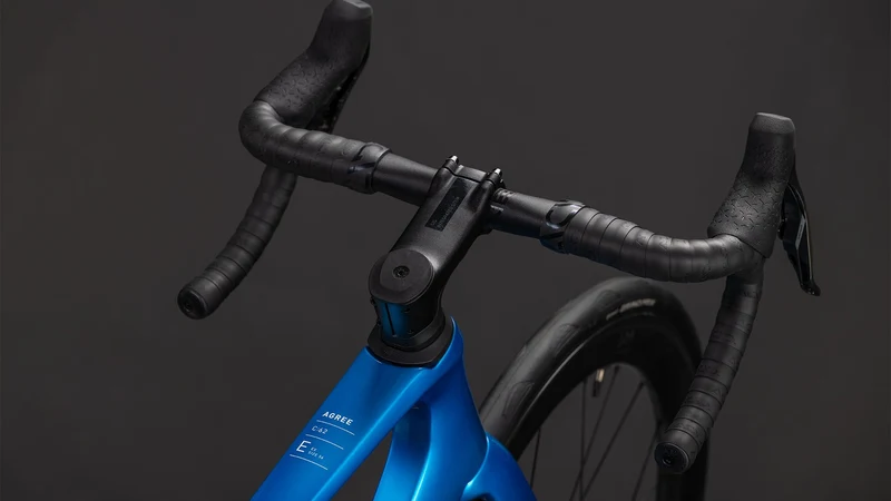 Cube Agree C:62 EX Rennrad Diamant 28" topasblue´n´white