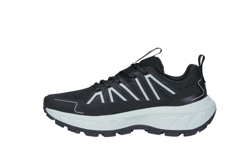WILD HIKE LOW W