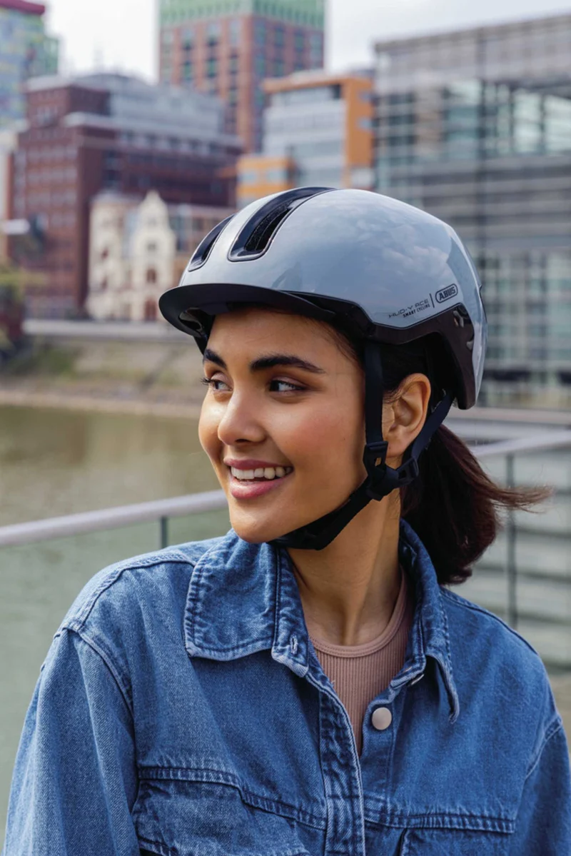 Abus Hud-Y Helm champagne gold