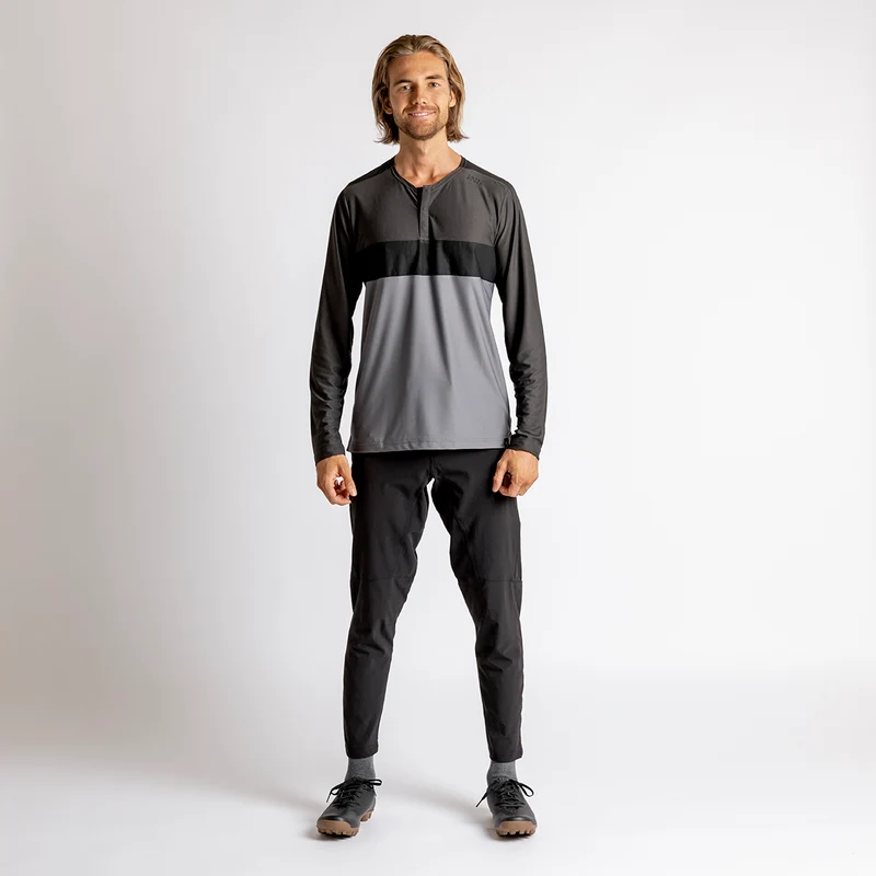 Flow XTG Long Sleeve Henley graphit-schwarz