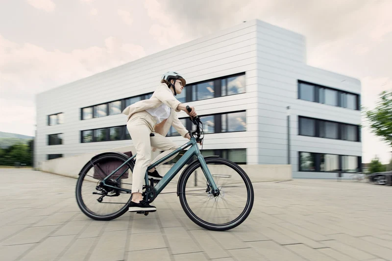 Coboc Vesterbro TPZ 360 Wh E-Bike Trapez 27,5" opal blue, gloss