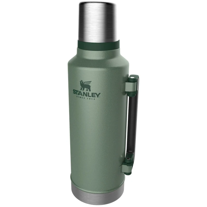 Stanley - Classic Vakuum-Thermosflasche 1,9L // Hammertone Grün