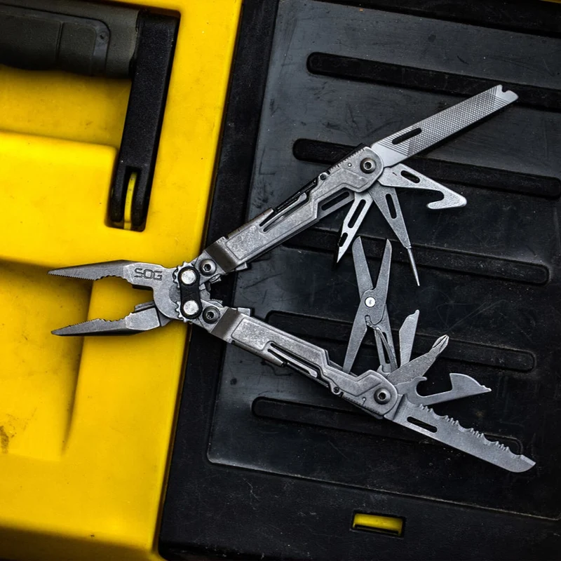 SOG Knives - PowerPint Multi-Tool // Stahl