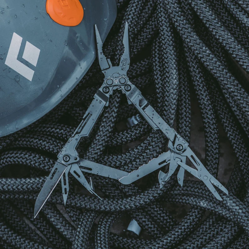 SOG Knives - PowerPint Multi-Tool // Schwarz