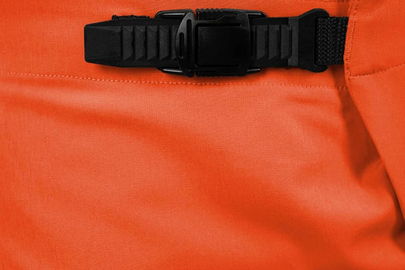 Cube Edge Lightweight Baggy Shorts orange