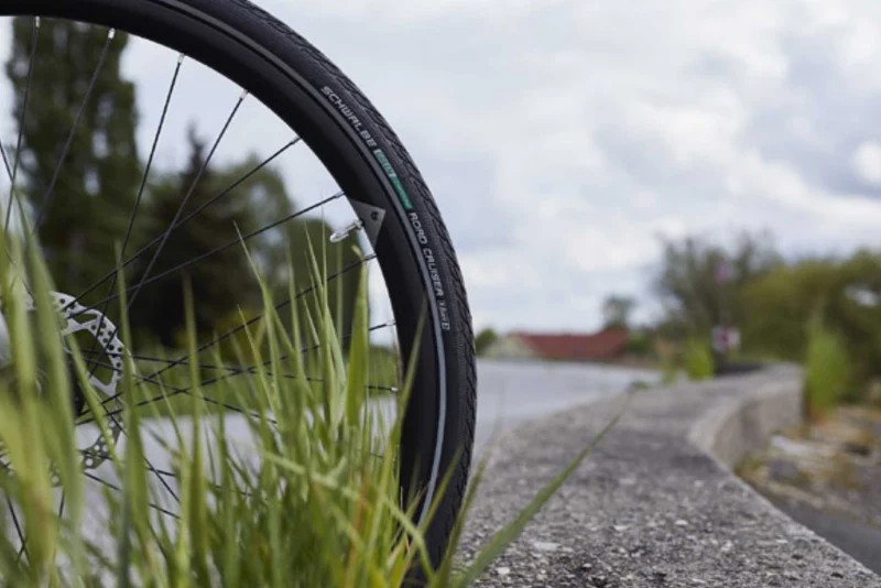Schwalbe ROAD CRUISER K-Guard, TwinSkin 28" Drahtreifen Coffee-Reflex