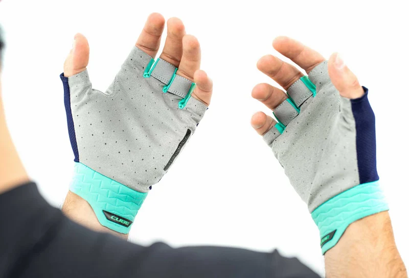 Cube Performance Handschuhe kurz blue´n´mint