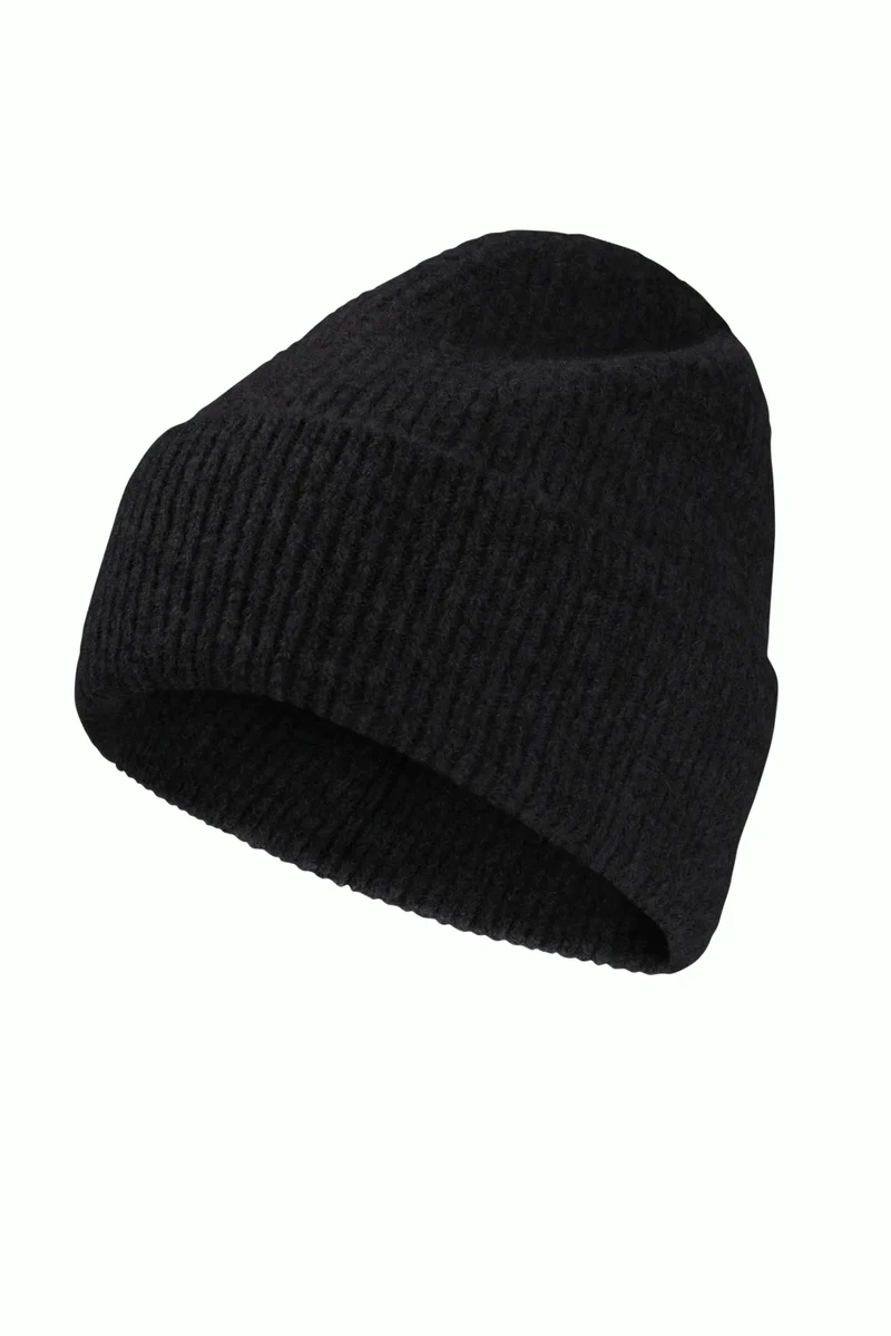 FUZZY BEANIE