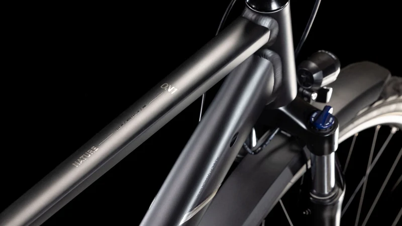 Cube Nature One Allroad Trekkingrad Diamant 28" black´n´black