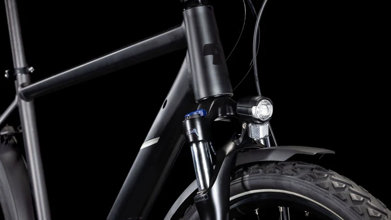 Cube Nature One Allroad Trekkingrad Diamant 28" black´n´black