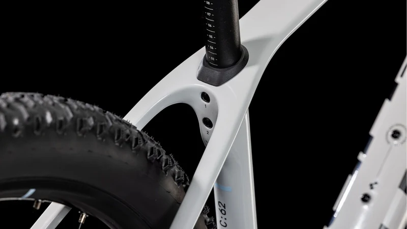Cube Reaction C:62 One MTB-Hardtail Diamant cotton´n´white