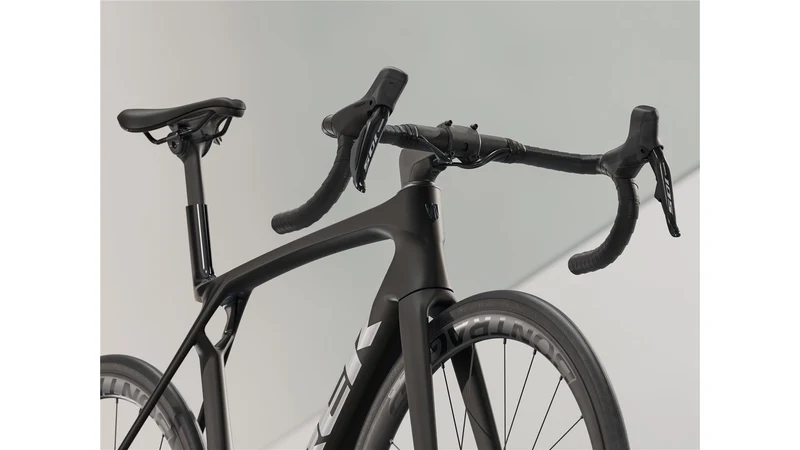 Trek Madone SL 6 Gen 8 Rennrad Diamant 28" matte dark web