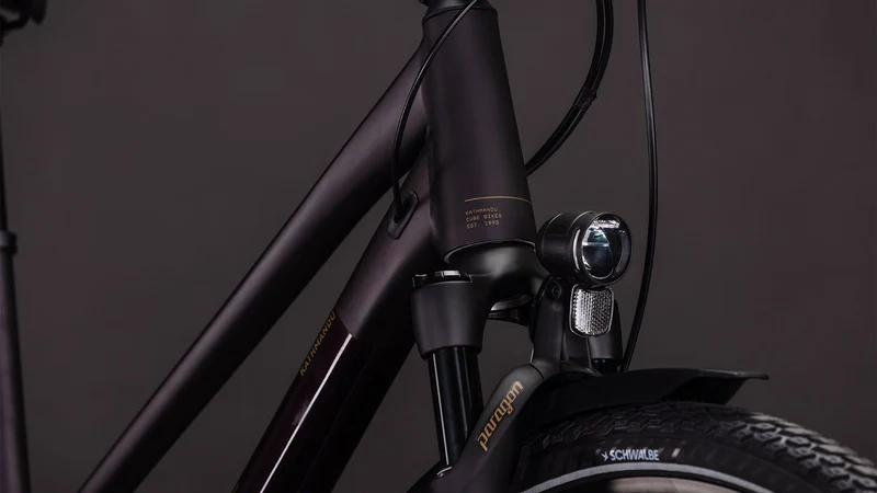 Cube Kathmandu SLX Trekkingrad Trapeze 28" solareclipse´n´gold
