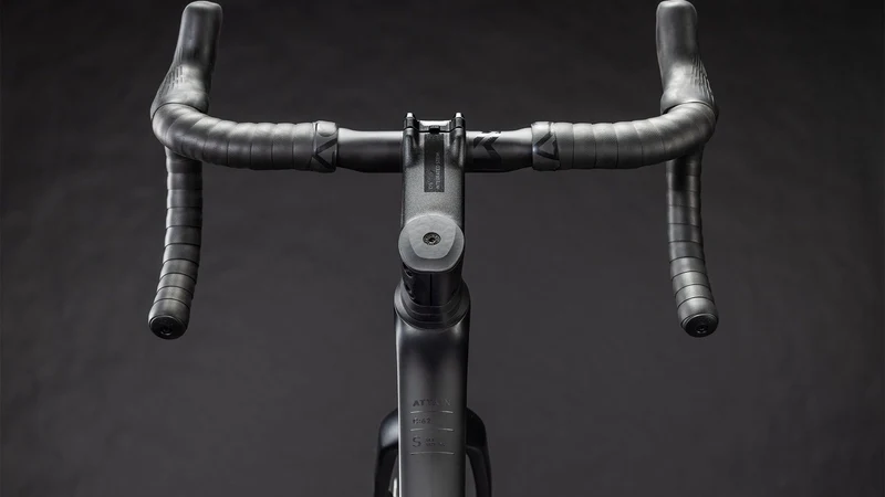 Cube Attain C:62 SLT Rennrad Diamant 28" carbon´n´coalchrome
