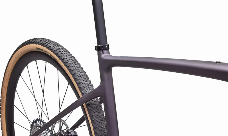 Specialized Diverge 4 Expert AXS Gravelbike Diamant 28" Nebula Metallic/sandstone Metallic