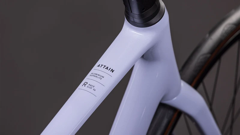 Cube Attain Race Rennrad Diamant 28" cyclamen´n´black