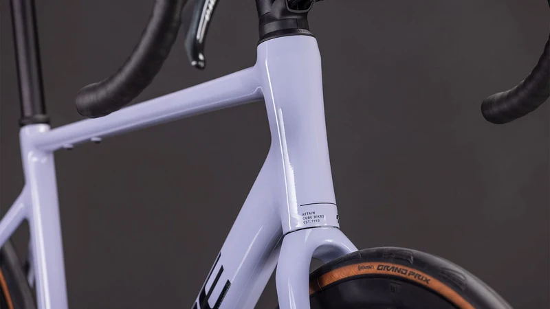 Cube Attain Race Rennrad Diamant 28" cyclamen´n´black