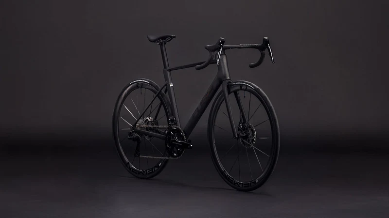 Cube Litening Air C:68X SLT Rennrad Diamant 28" golddust´n´prism