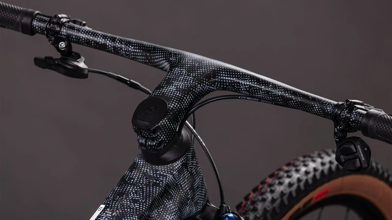 Cube Phenix C:68X SLT MTB-Hardtail Diamant 29" matrixblack´n´white