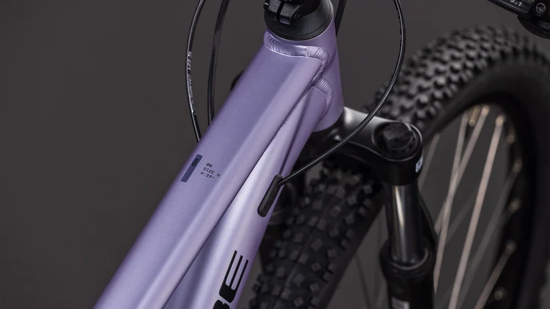 Cube Aim One MTB-Hardtail Diamant lightpurple´n´chrome