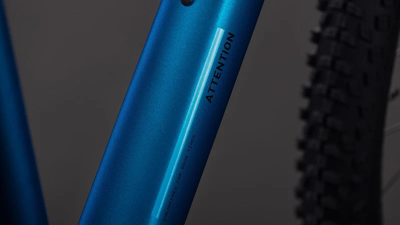 Cube Attention Pro MTB-Hardtail Diamant electricblue´n´blue