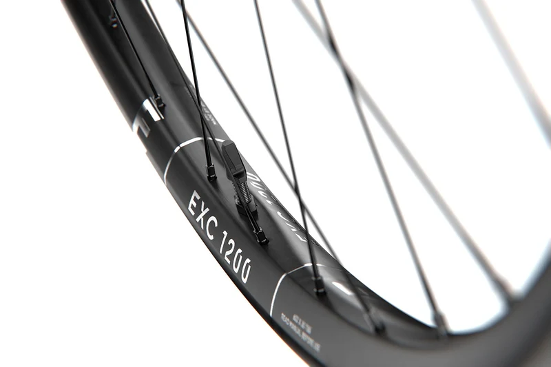 DT Swiss 29", Carbon, CL, 148/12mm TA Boost, SRAM HR DT Swiss EXC 1200 Classic DB 29"/30mm