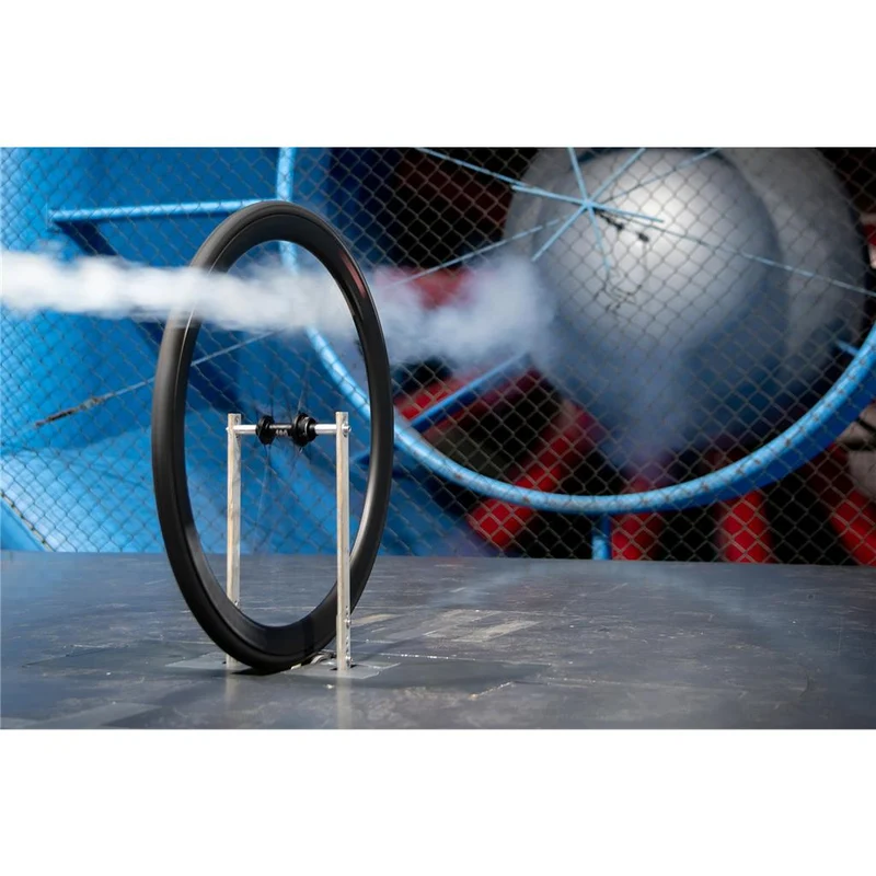 DT Swiss 28", Carbon, CL, 100/12 mm TA VR DT Swiss ARC1100 Dicut 38 DB 28"/20mm