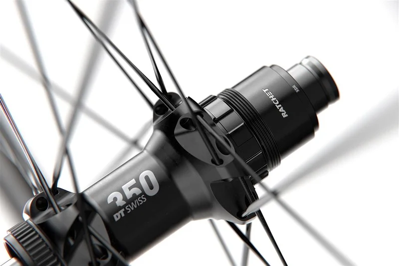 DT Swiss 28", Alu, sw, CL ,142/12mm TA, Shim.RD11 HR DT Swiss ER1600 Spline 23 DB 28"/22mm