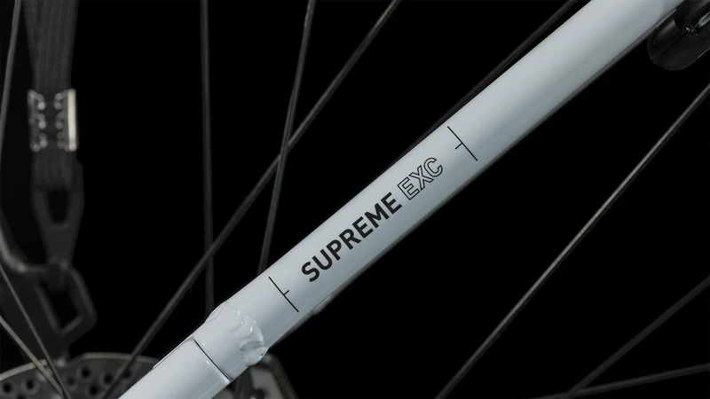 Cube Supreme Hybrid EXC 625 Wh E-Bike Easy Entry 28" flashwhite´n´black