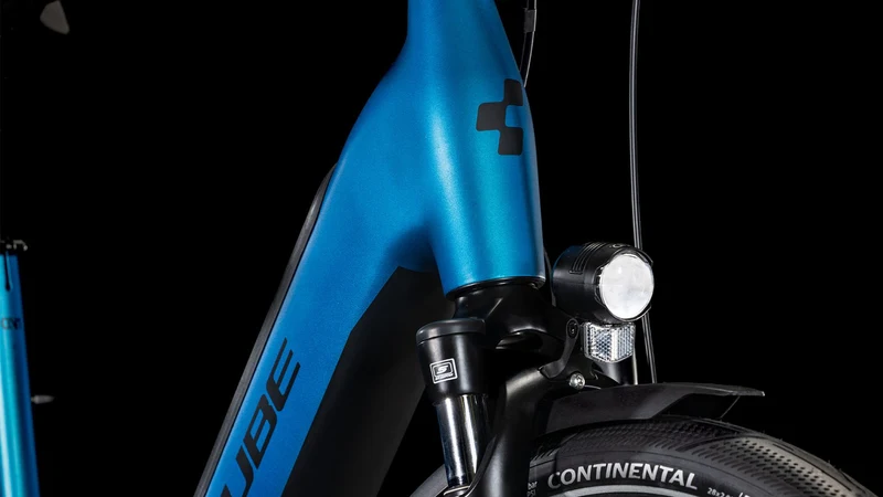 Cube Supreme Hybrid Deluxe One 625 Wh E-Bike Easy Entry electricblue´n´black