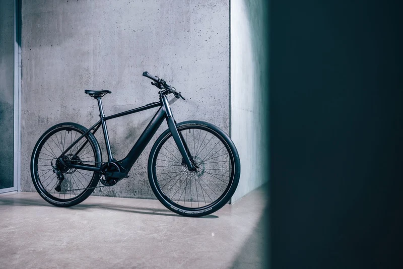 Cube Editor Hybrid Pro 400 Wh E-Bike Diamant 28" black´n´spectral