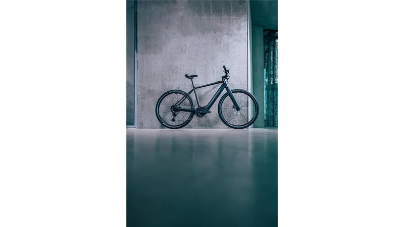 Cube Editor Hybrid Pro 400 Wh E-Bike Diamant 28" black´n´spectral
