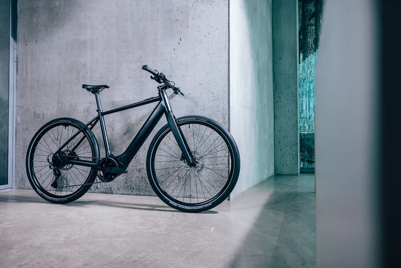 Cube Editor Hybrid Pro 400 Wh E-Bike Diamant 28" black´n´spectral