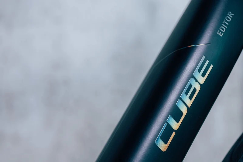 Cube Editor Hybrid Pro 400 Wh E-Bike Diamant 28" black´n´spectral
