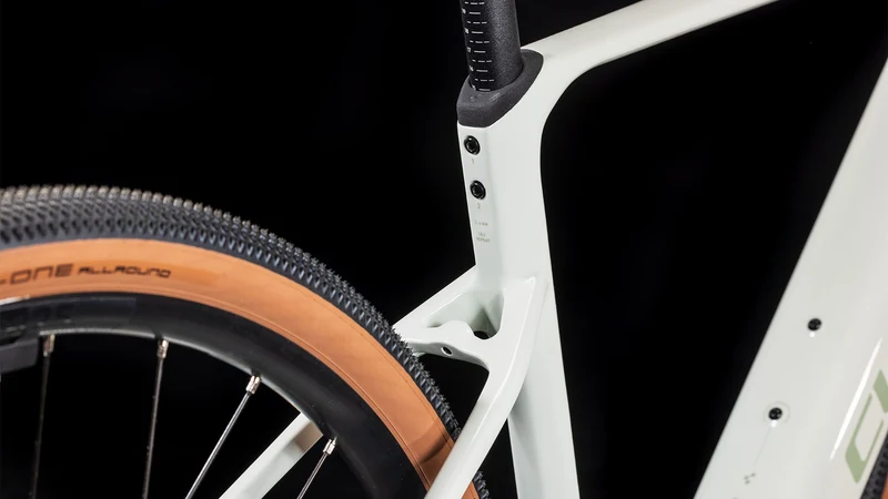 Cube Nuroad Hybrid C:62 Race 400 Wh E-Gravel Rad Diamant 28" desertstone´n´green