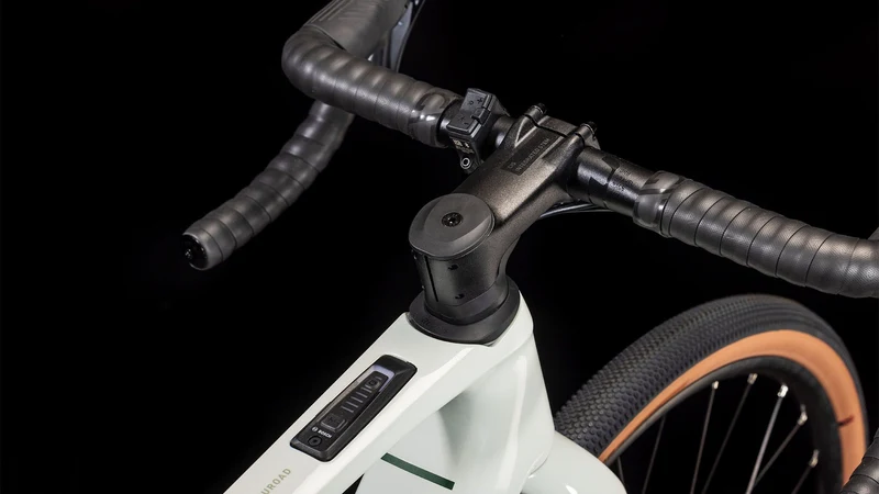 Cube Nuroad Hybrid C:62 Race 400 Wh E-Gravel Rad Diamant 28" desertstone´n´green