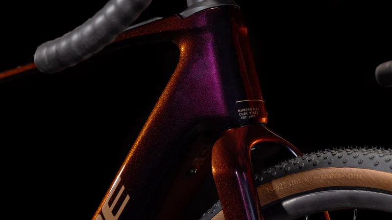 Cube Nuroad Hybrid C:62 SLT 400 Wh E-Gravel Rad Diamant 28" solareclipse´n´bronze