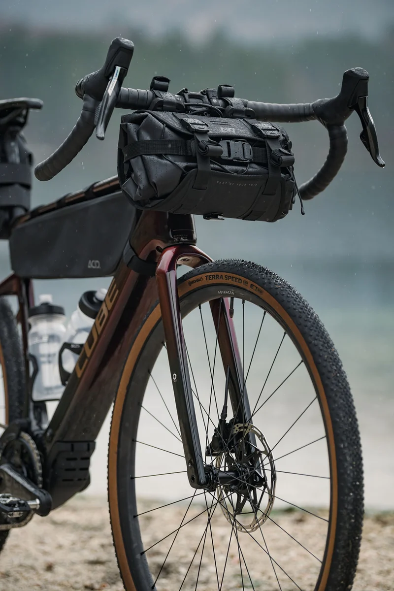 Cube Nuroad Hybrid C:62 SLT 400 Wh E-Gravel Rad Diamant 28" solareclipse´n´bronze