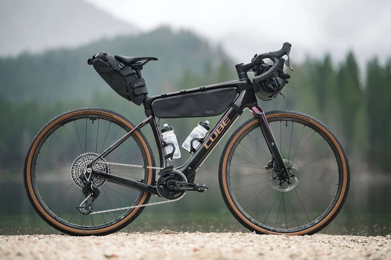 Cube Nuroad Hybrid C:62 SLT 400 Wh E-Gravel Rad Diamant 28" solareclipse´n´bronze