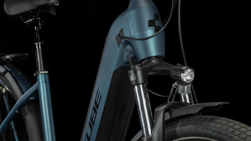 Cube Kathmandu Hybrid One 750 Wh E-Bike Easy Entry 28" blue´n´black