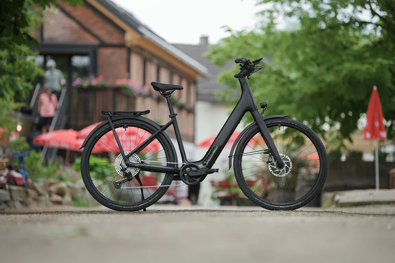 Cube Kathmandu Hybrid C:62 SLX 400 Wh E-Bike Easy Entry 28" carbon´n´black