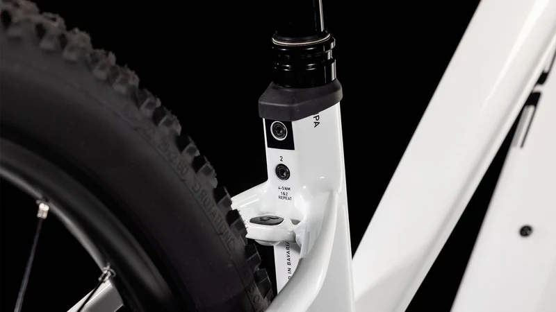 Cube Reaction Hybrid SLT 800 Wh E-Bike Hardtail Trapeze metallicwhite´n´black