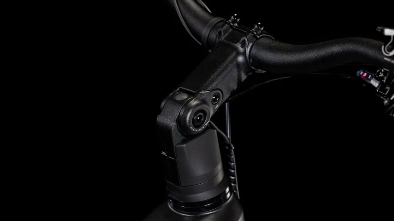 Cube Nuride Hybrid Pro Allroad 600 Wh E-Bike Easy Entry 28" black´n´bronze