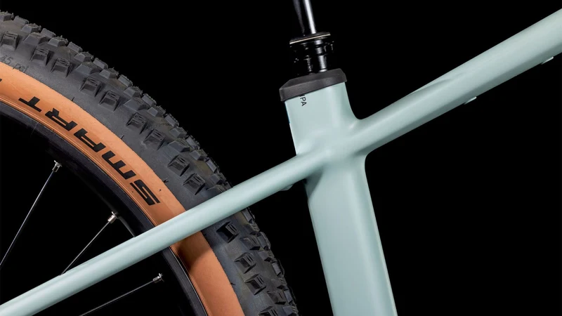 Cube Reaction Hybrid Race 800 Wh E-Bike Hardtail Diamant desertgreen´n´prism