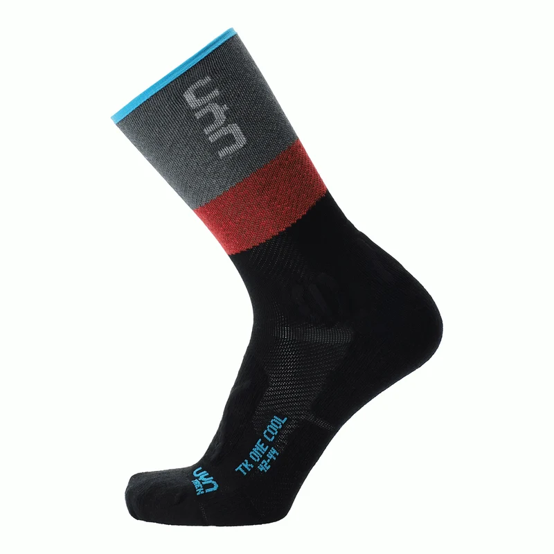 WOMAN TREKKING ONE COOL SOCKS
