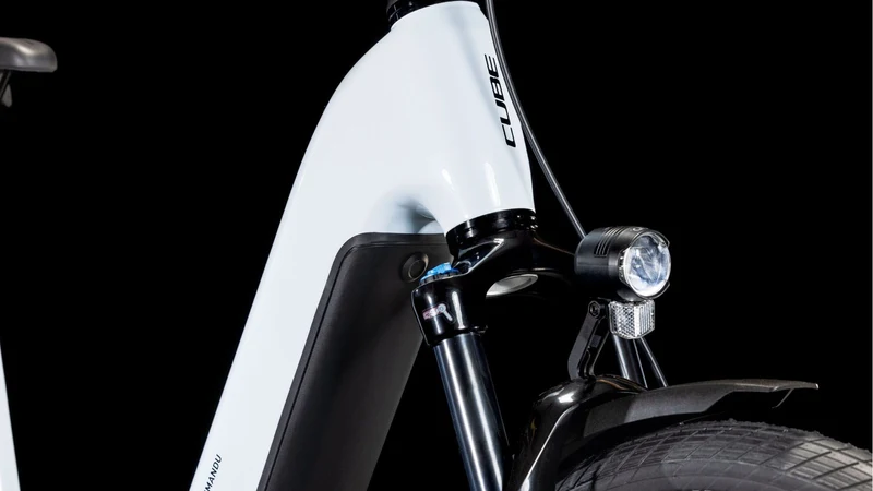 Cube Kathmandu Hybrid One 800 Wh E-Bike Easy Entry 28" polarwhite´n´black
